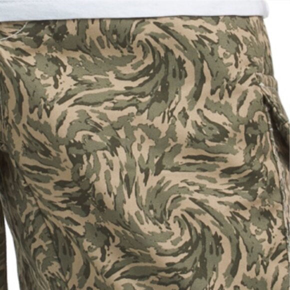 TRUE RELIGION Single Needle Cargo Pants - Picture 3 of 3